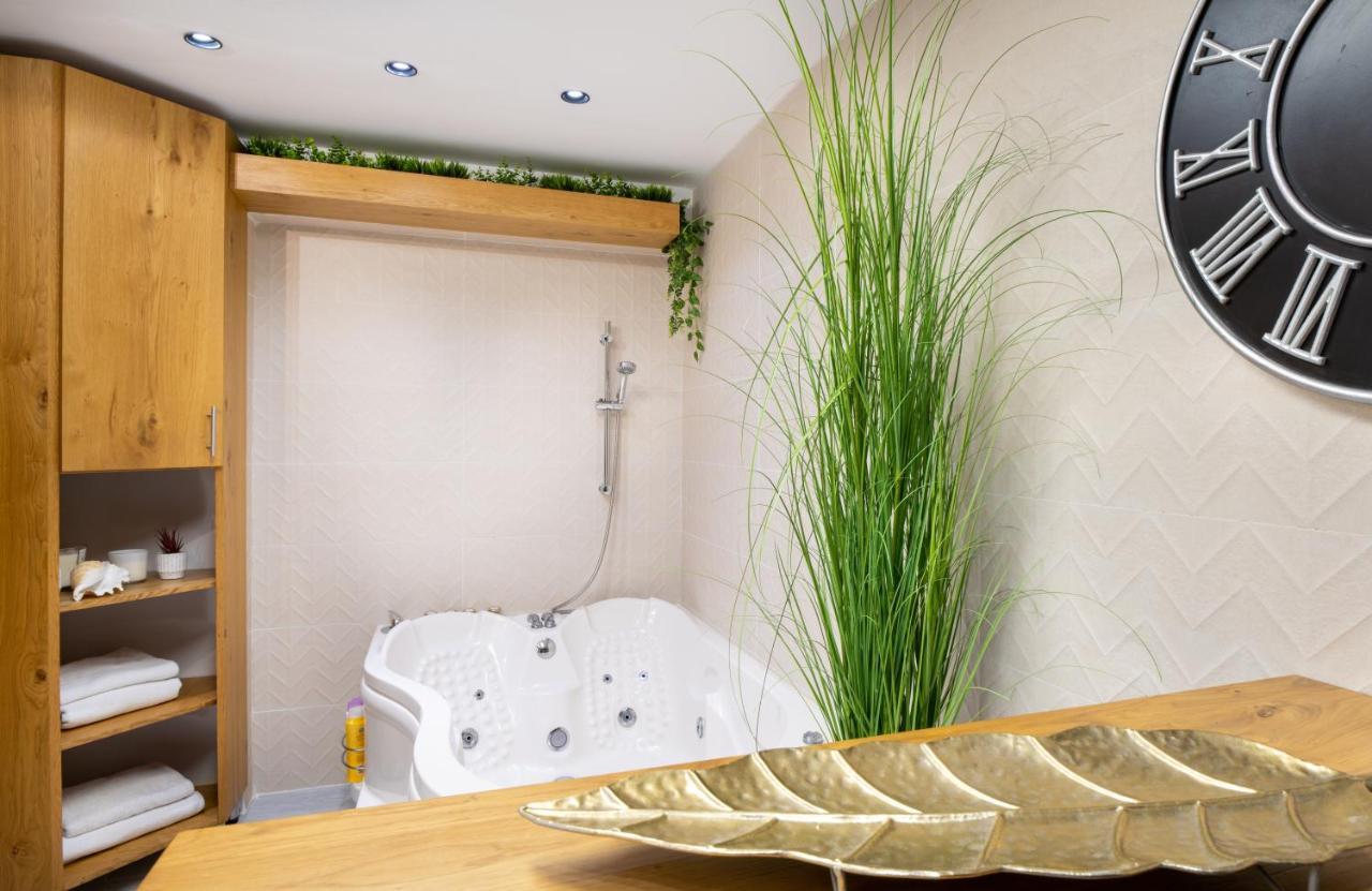 Romsuites - Amazing Atmosphere, Baha'I Gardens Main Street, German Colony Haifa Ngoại thất bức ảnh